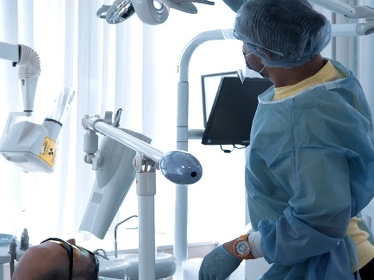 Professional teeth whitening treatment at Citydent Istanbul