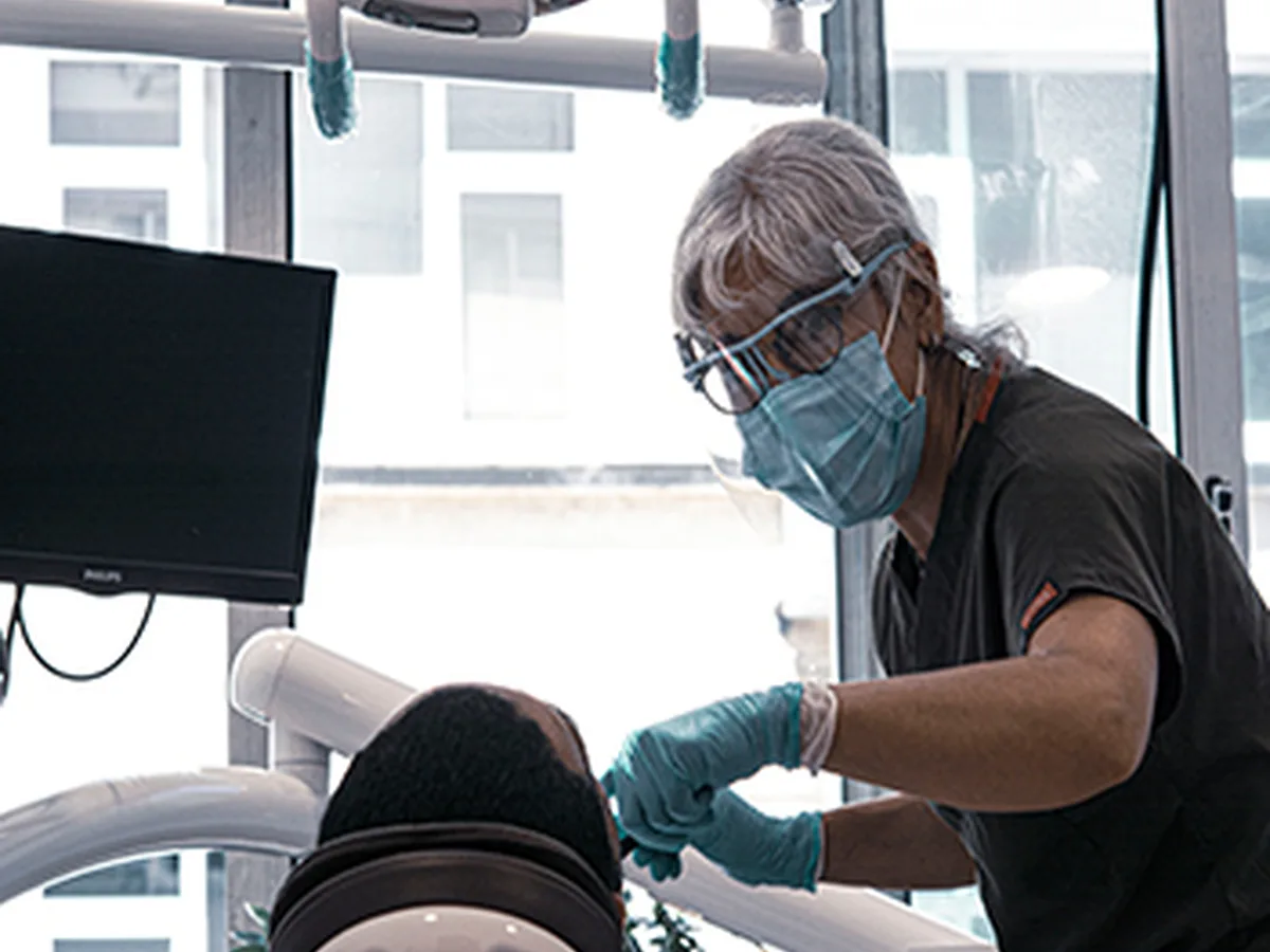 Natural-looking porcelain veneers result at Citydent Istanbul